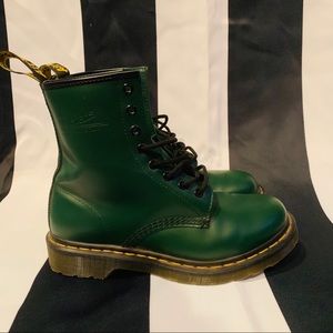 Green CLASSIC Doc Martens